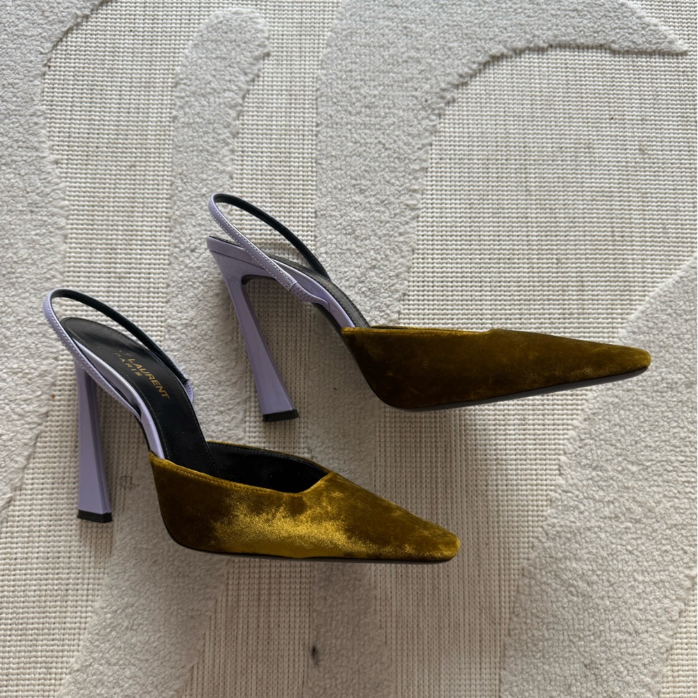SAINT LAURENT 
Pumps Marigold Leather, Textile Fibers - Picture 4 of 6